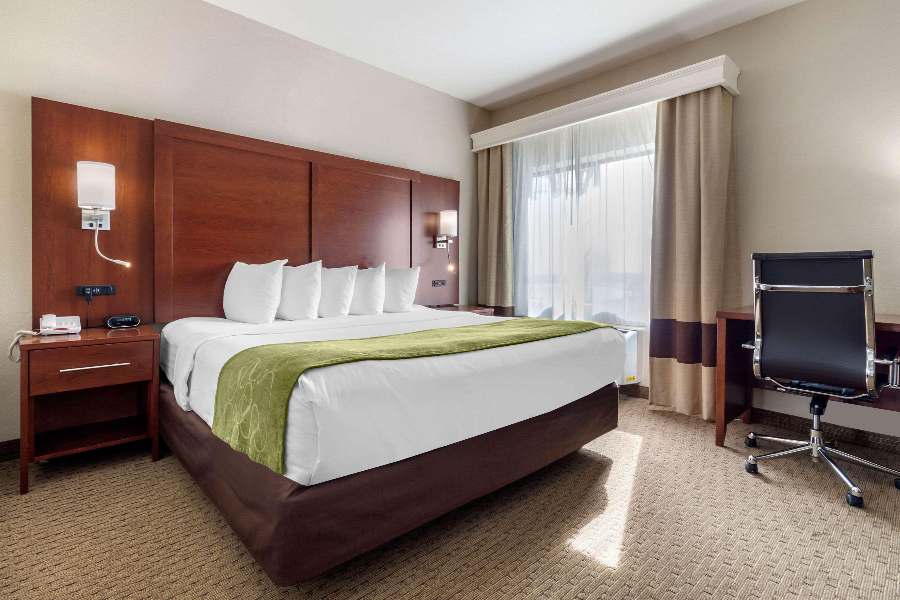 Comfort Suites Omaha East-Council Bluffs Zewnętrze zdjęcie