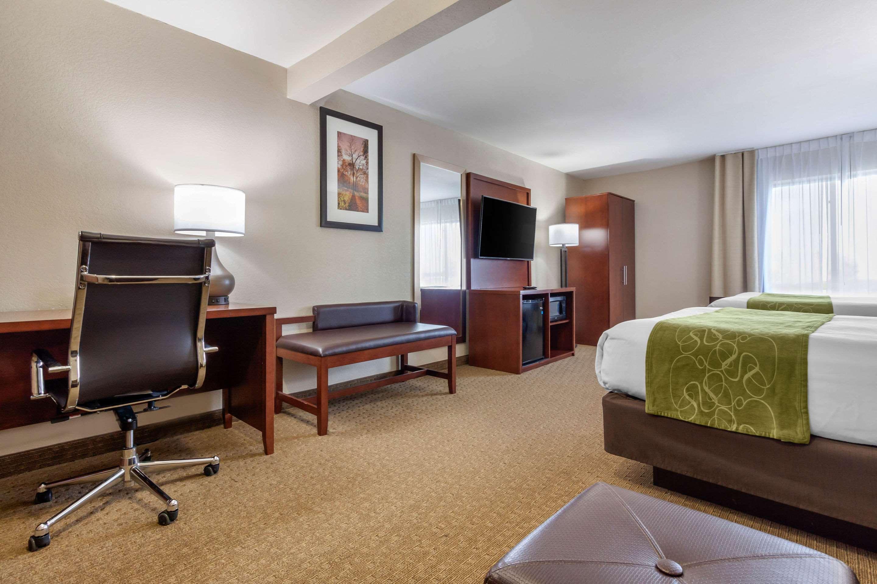 Comfort Suites Omaha East-Council Bluffs Zewnętrze zdjęcie