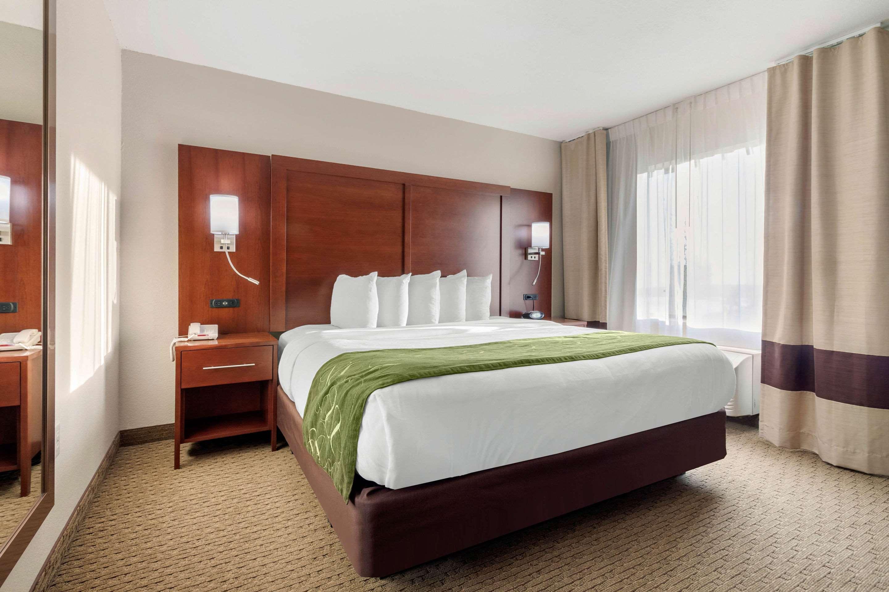 Comfort Suites Omaha East-Council Bluffs Zewnętrze zdjęcie