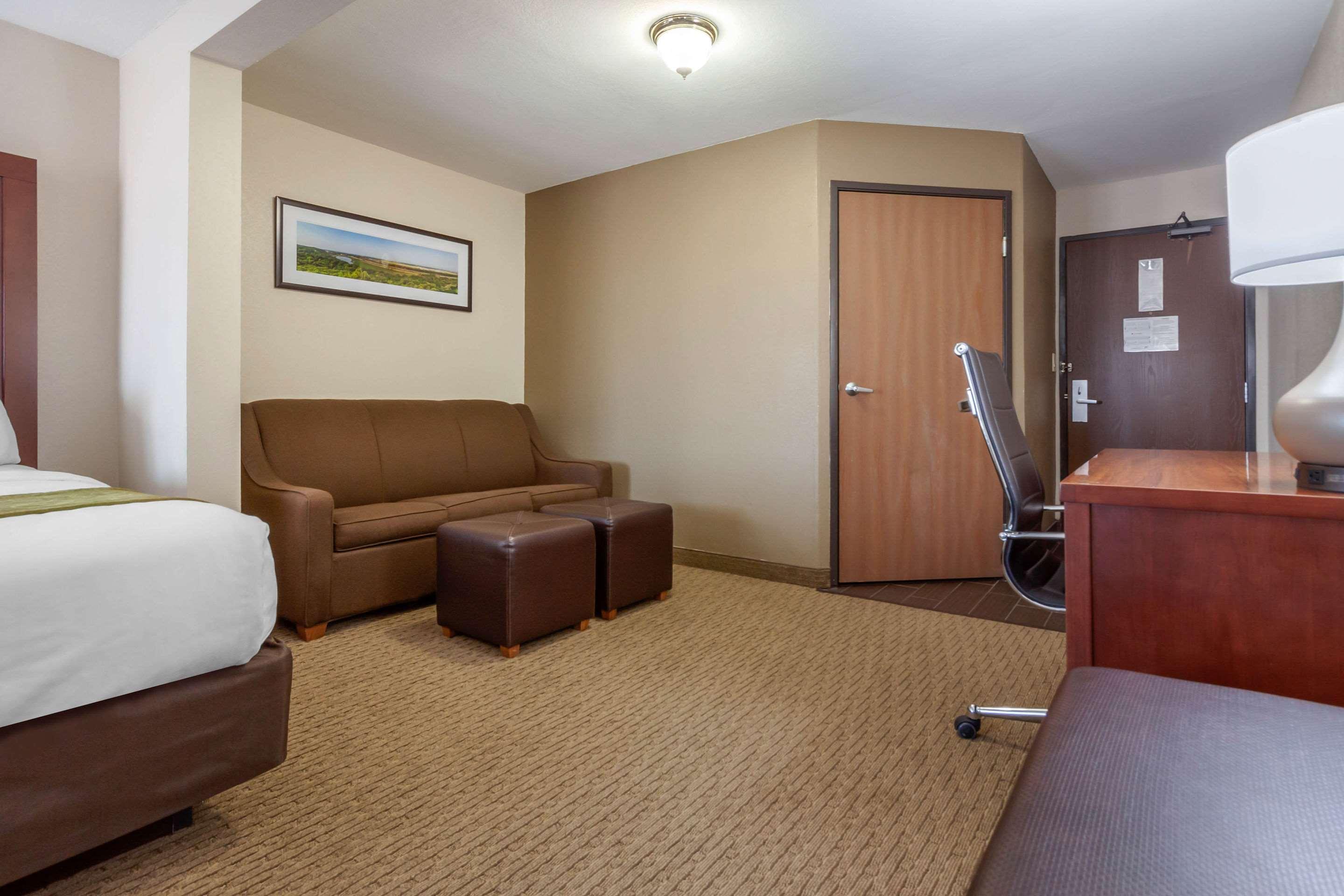 Comfort Suites Omaha East-Council Bluffs Zewnętrze zdjęcie