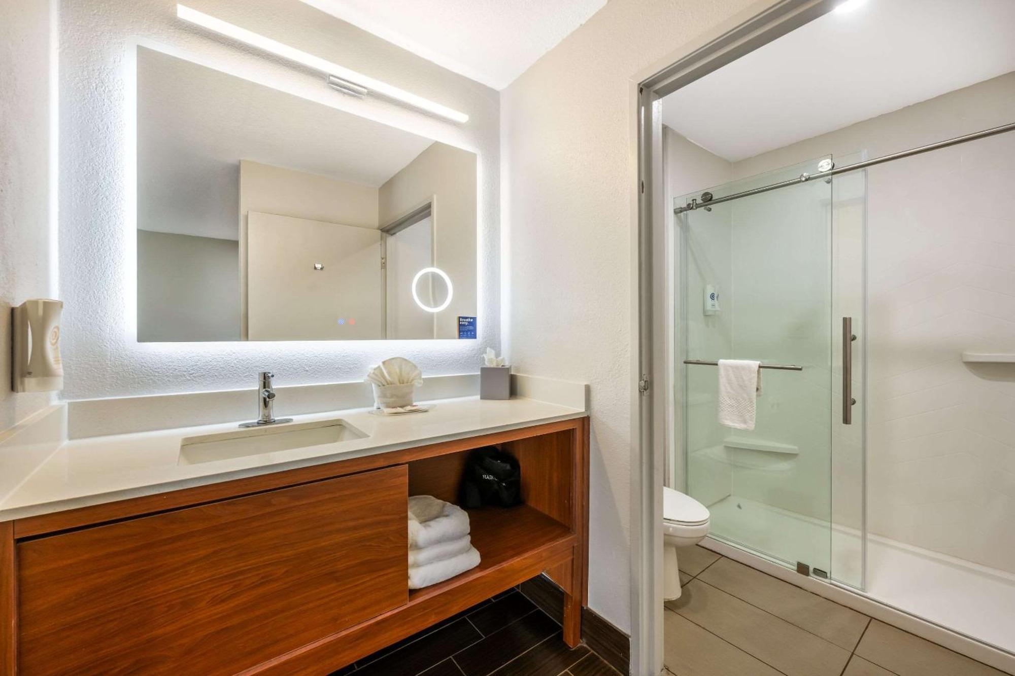 Comfort Suites Omaha East-Council Bluffs Zewnętrze zdjęcie